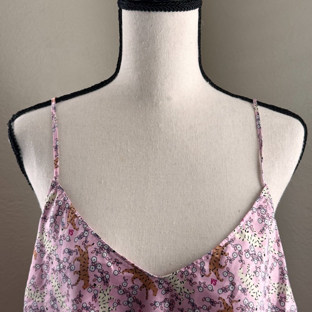 Victoria’s Secret Pink Leopard Floral Satin Pajama Set – Mixed Sizes (Top L, Bot - Picture 5 of 13